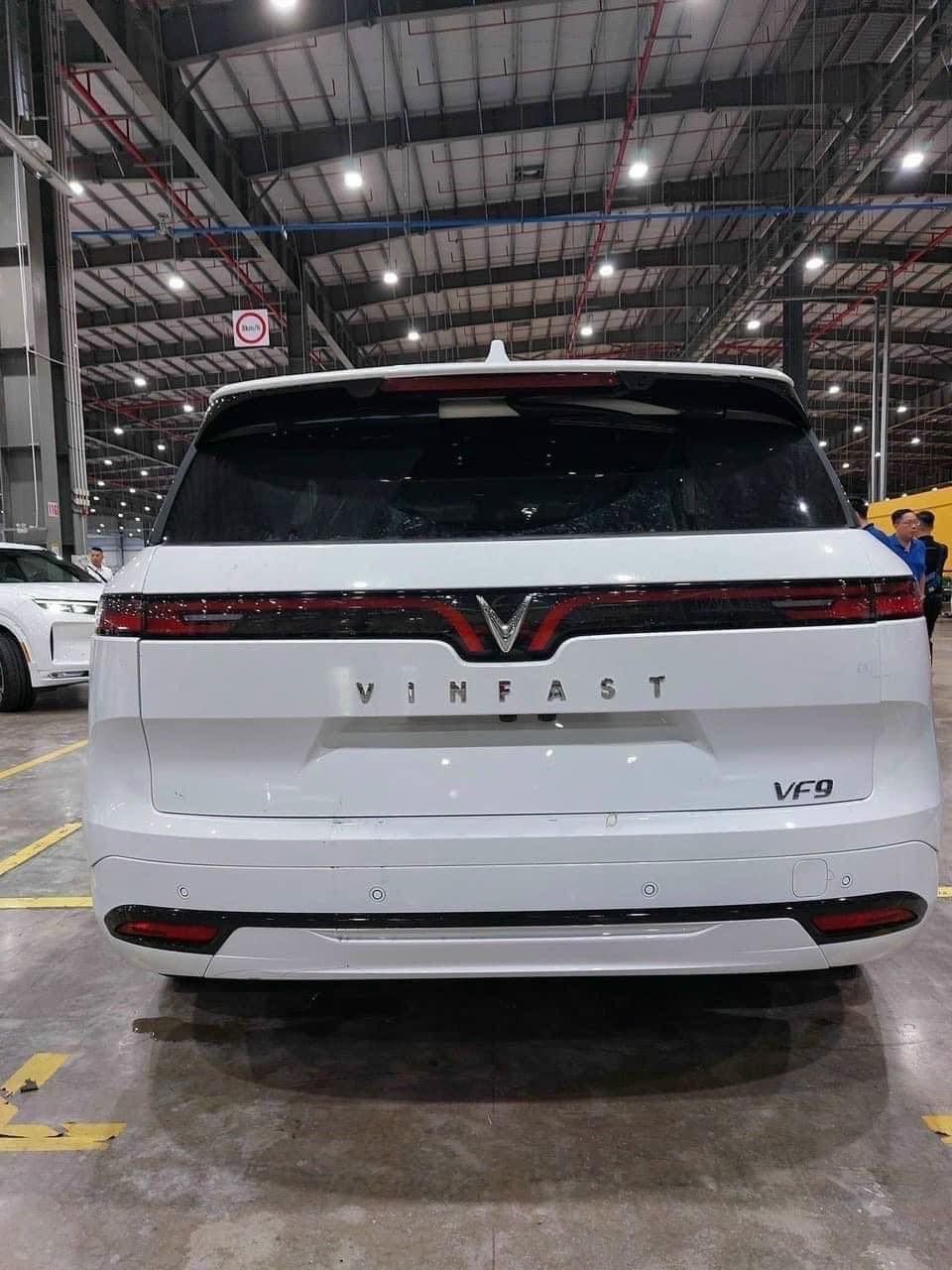 Đuôi xe Vinfast VF9