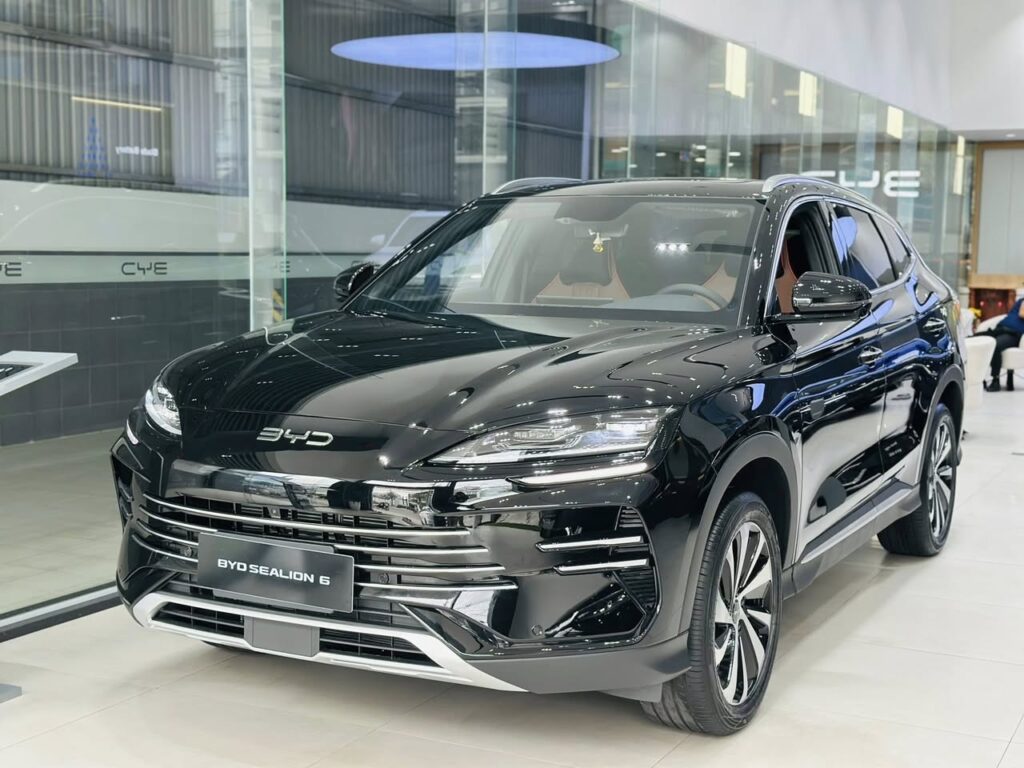 Nội thất BYD Sealion 6: Không gian rộng rãi, tiện nghi và hiện đại