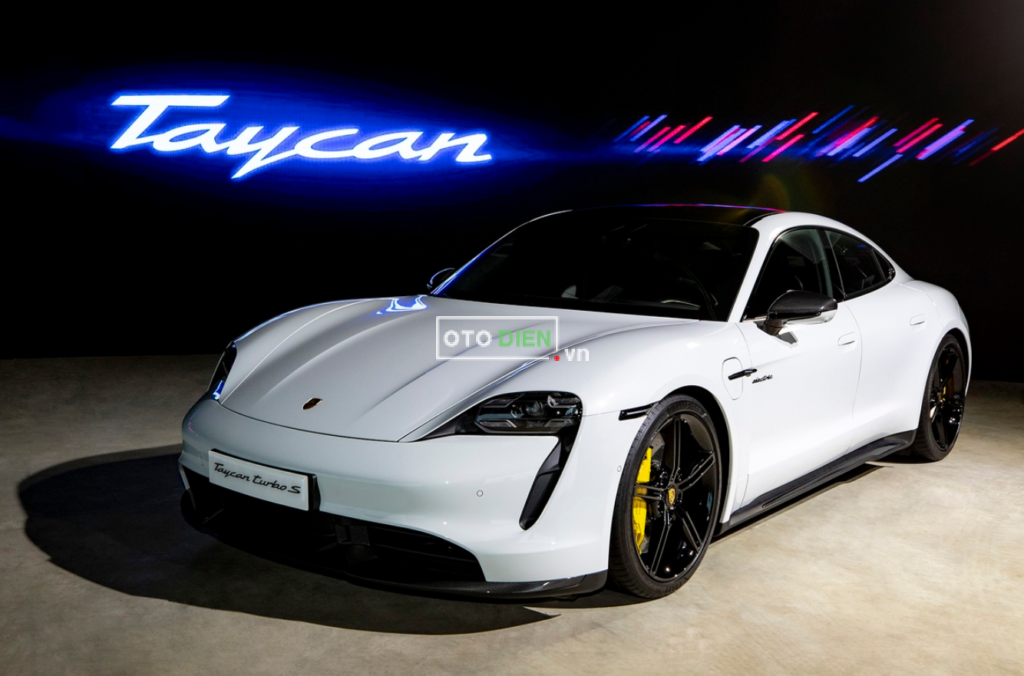 Ngoại hình của Porsche Taycan nghiêng nhiều về hơi hướng thể thao