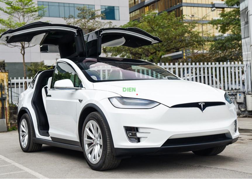 Tesla Model X là dòng xe SUV 7 chỗ nổi bật của thương hiệu Tesla