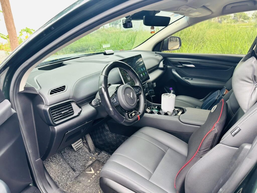 
													Chính chủ bán VinFast VF8 Eco 2023 cũ – 23000 km full														