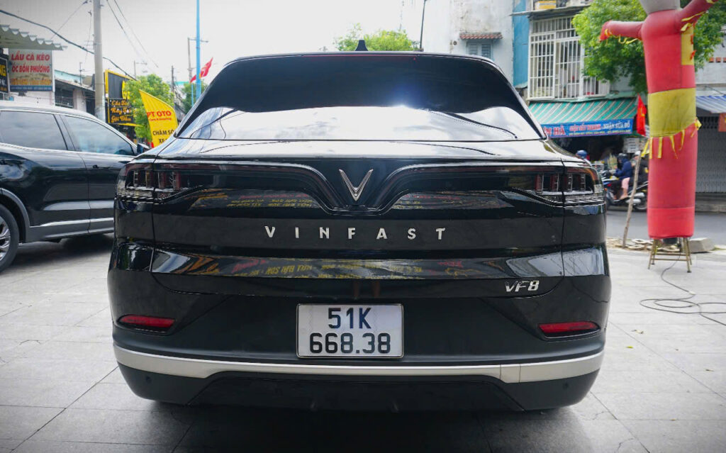 
													VinFast VF8 Eco 2023 cũ – 15438 km full														