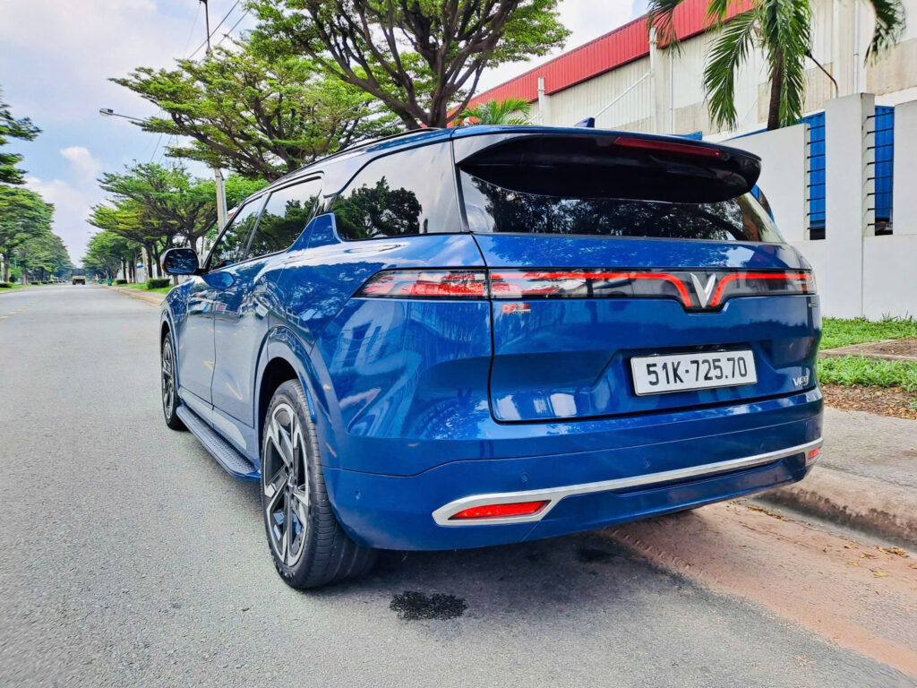 
													VinFast VF9 Plus 2023 cũ màu xanh – 33000 km full														