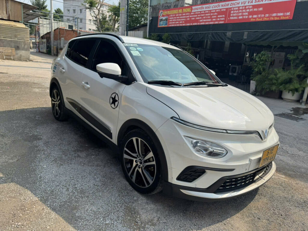 
												VinFast VF e34 2022 màu trắng cũ – 100000 km full												