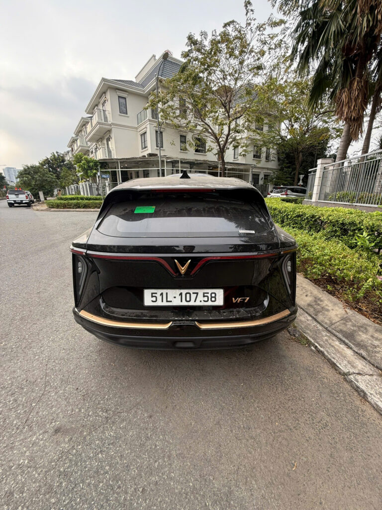 
													VinFast VF7 Plus 2024 hỏa long trần kính – 4000 km full														