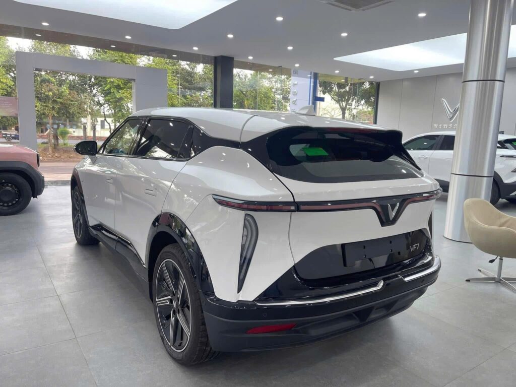 
													VinFast VF7 Plus 2025 mới full														