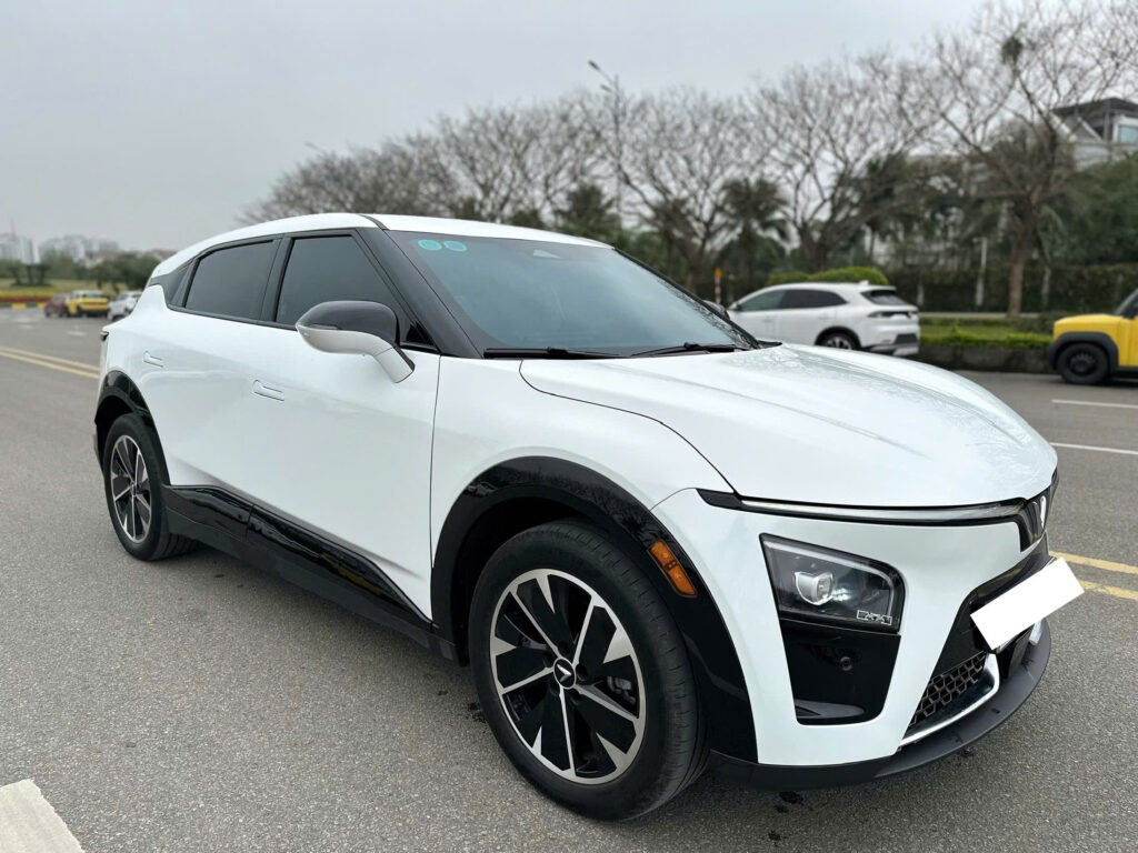 
												VinFast VF7 S 2024 mua pin lướt – 3000 km full												