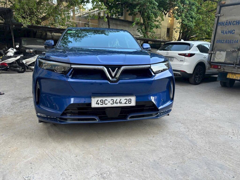 
													VinFast VF9 Plus 2024 mua pin CATL lướt – 37 km full														