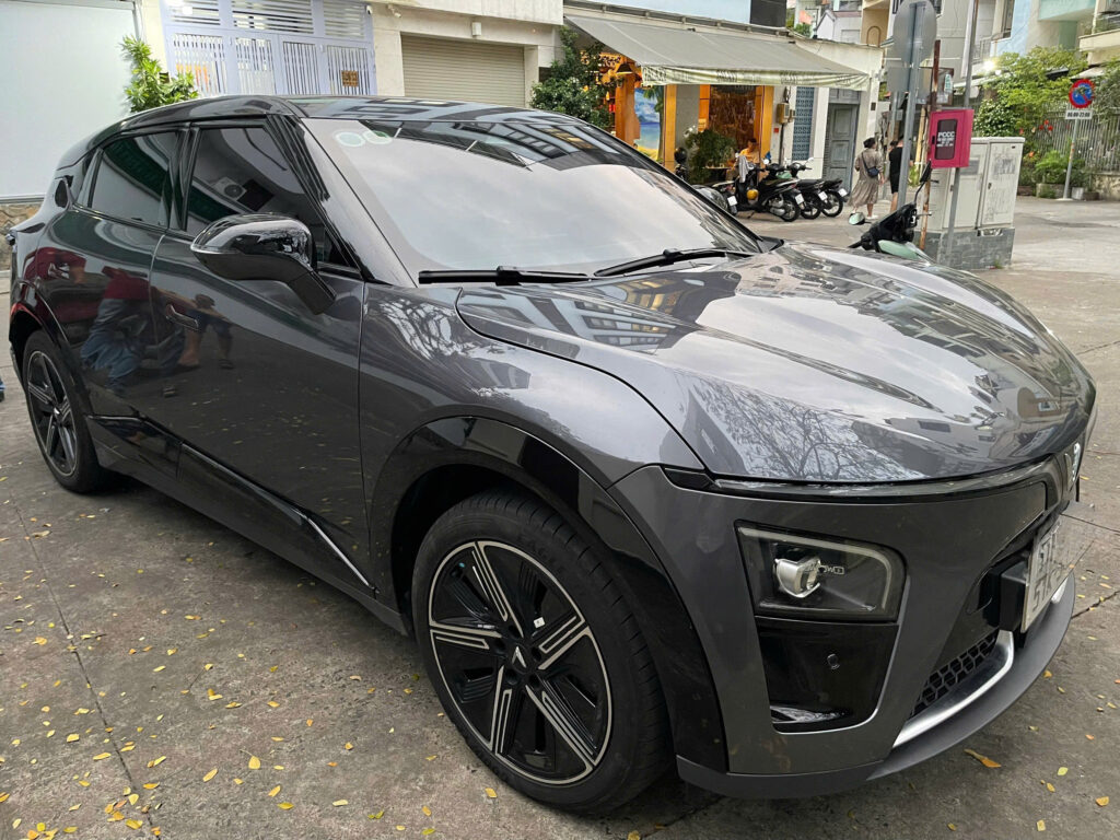 
													VinFast VF7 Plus 2024 mua pin lướt – 7000 km full														