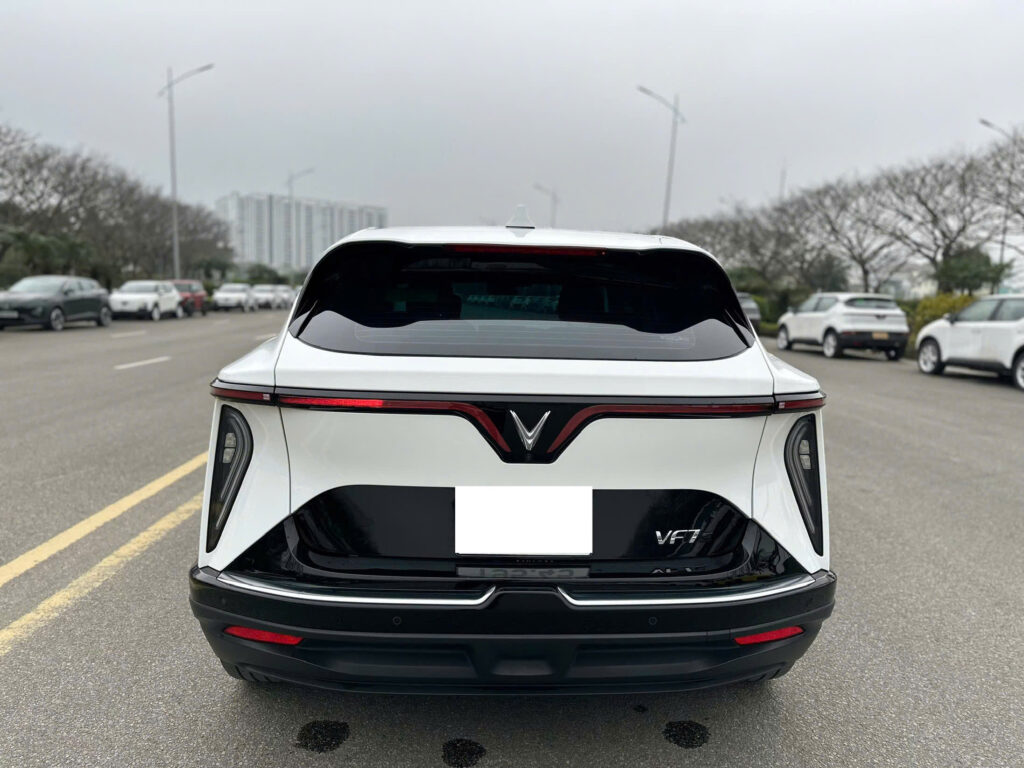 
													VinFast VF7 S 2024 mua pin lướt – 3000 km full														
