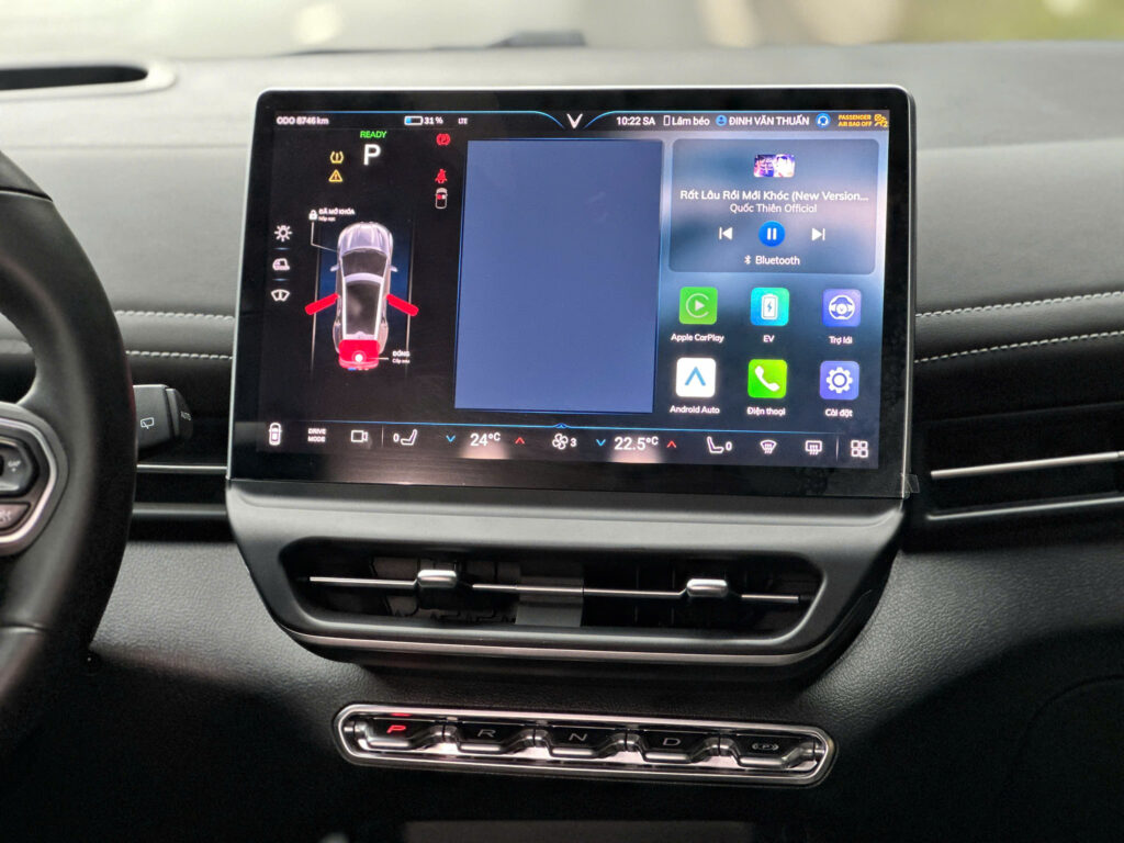 
													VinFast VF7 Plus 2024 mua pin trần kính – 8000 km full														