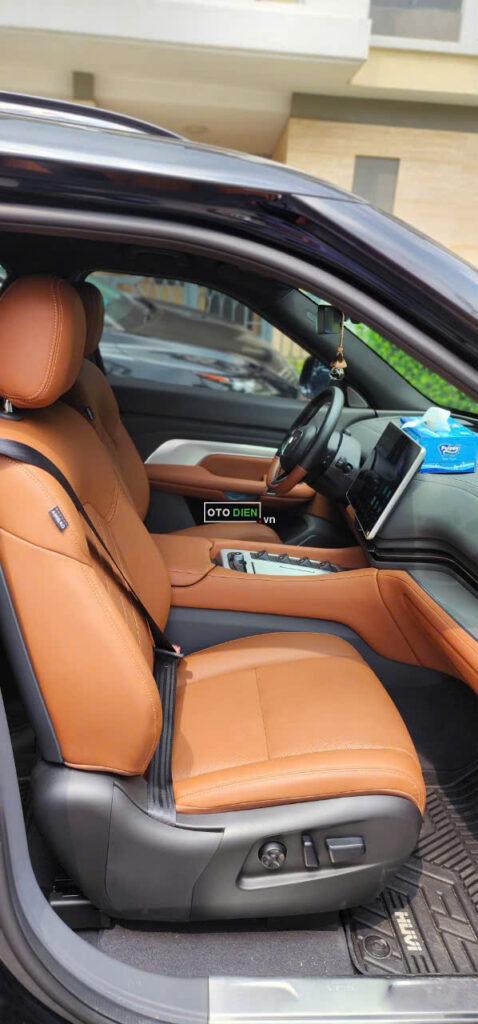 
													VinFast VF9 Plus 2024 thuê pin CATL – 9000 km full														