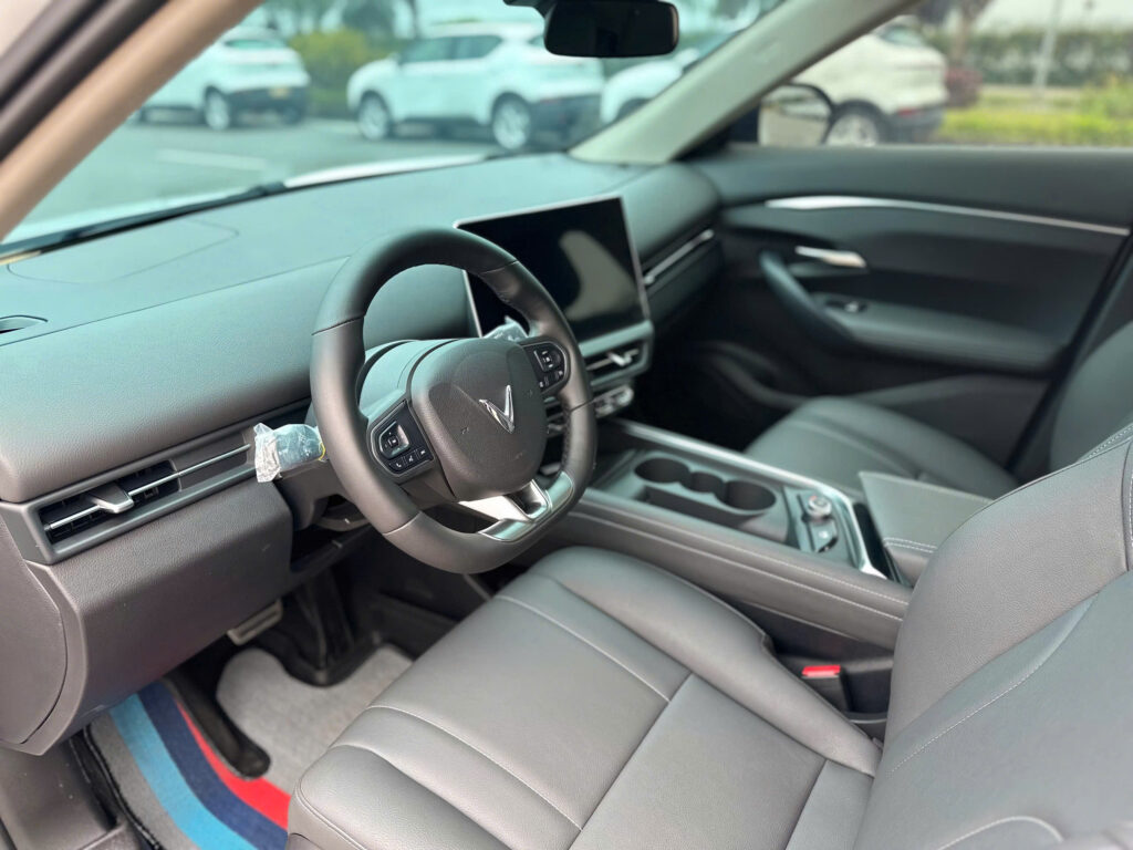 
													VinFast VF7 S 2024 mua pin lướt – 3000 km full														