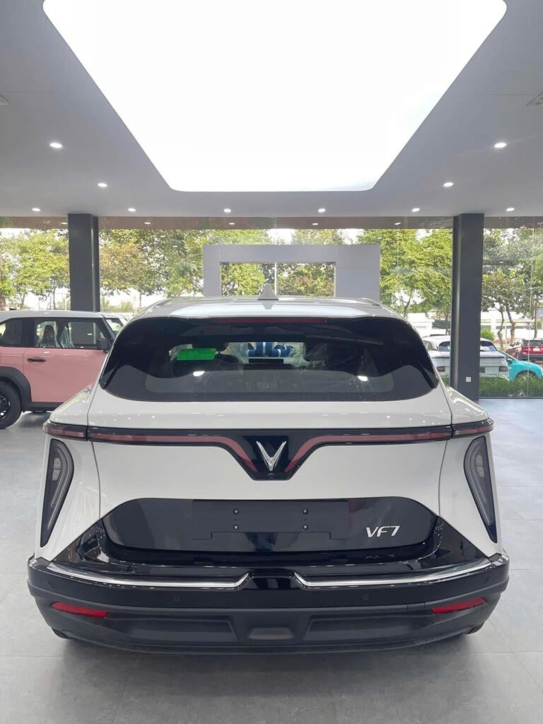 
													VinFast VF7 Plus 2025 mới full														