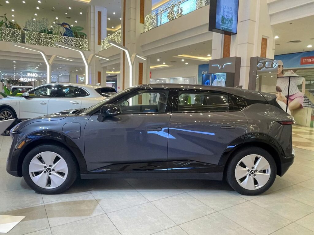 
													VinFast VF7 S 2025 mới full														
