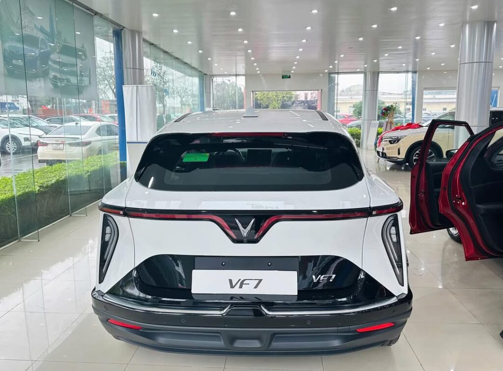 
													VinFast VF7 S 2025 mới full														