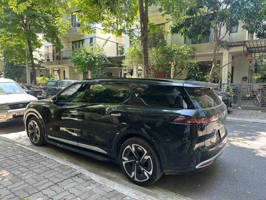 
													VinFast VF9 Plus 2024 lướt – 8500 km full														