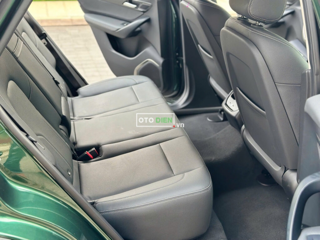 
													VinFast VF8 Eco 2023 mua pin CATL lướt – 5000 km full														
