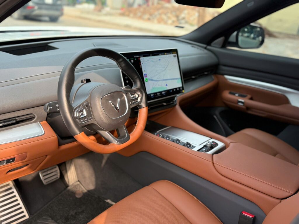 
													VinFast VF9 Plus 2024 mua pin lướt – 7000 km full														