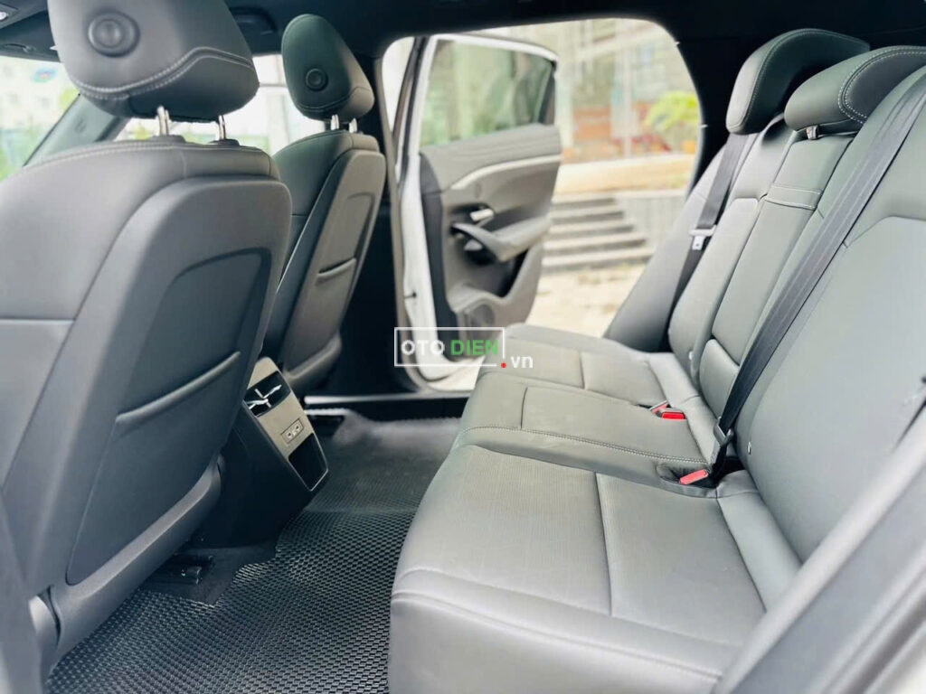 
													VinFast VF7 Plus 2024 mua pin lướt – 5000 km full														