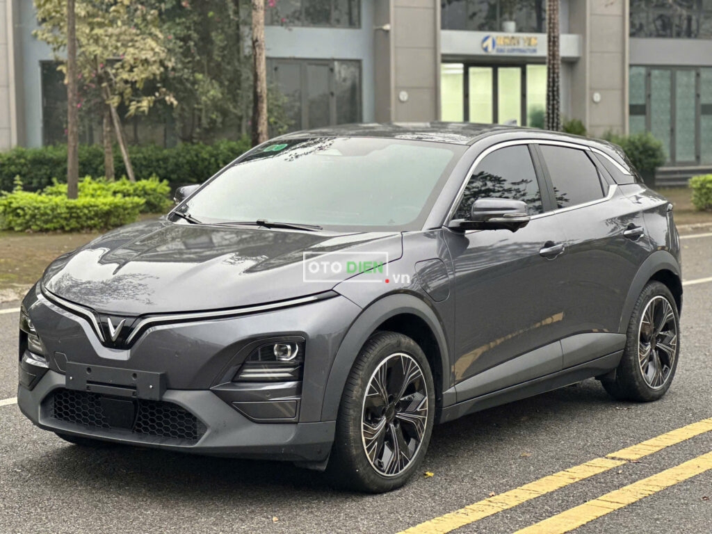 
												VinFast VF6 Plus 2024 mua pin lướt – 3173 km full												