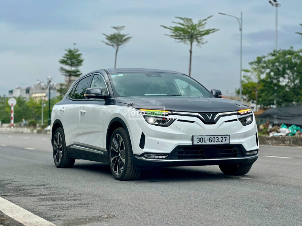 
												VinFast VF8 Plus 2024 lướt – 30 km full												