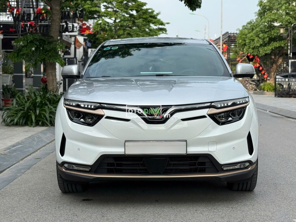 
												VinFast VF8 Plus 2024 mua pin CATL lướt – 300 km full												