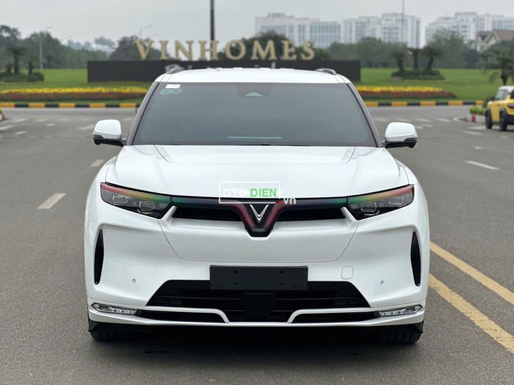 
													VinFast VF9 Plus 2024 mua pin CATL lướt – 3000 km full														