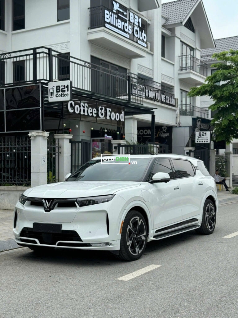 
													VinFast VF9 Plus 2024 mua pin CATL cũ – 15000 km full														