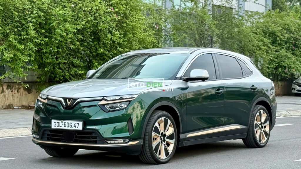 
													VinFast VF8 Plus 2024 mua pin CATL lướt – 7000 km full														