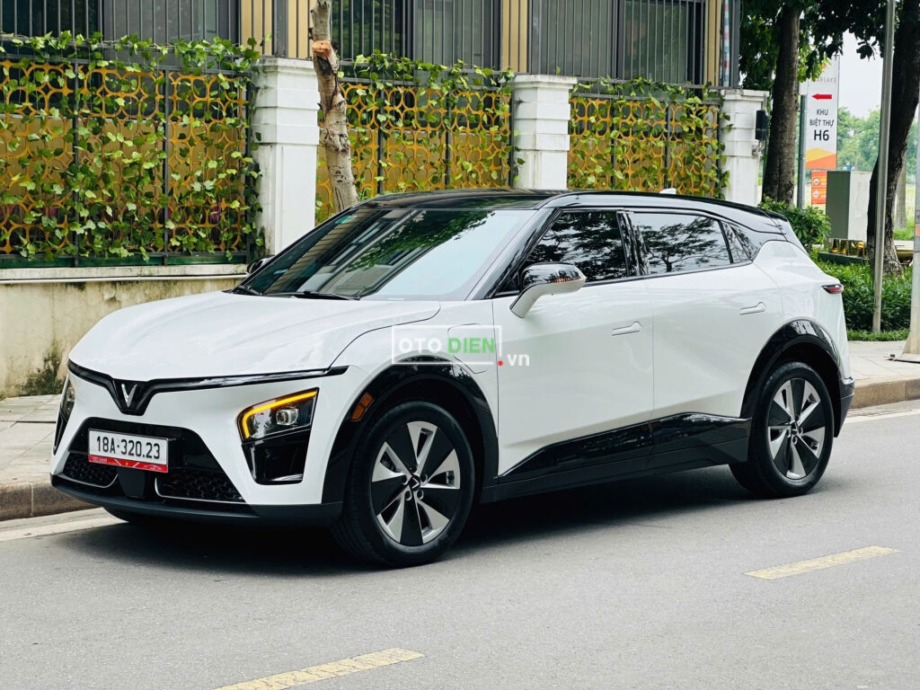 
													VinFast VF7 Eco 2025 mua pin lướt – 1000 km full														