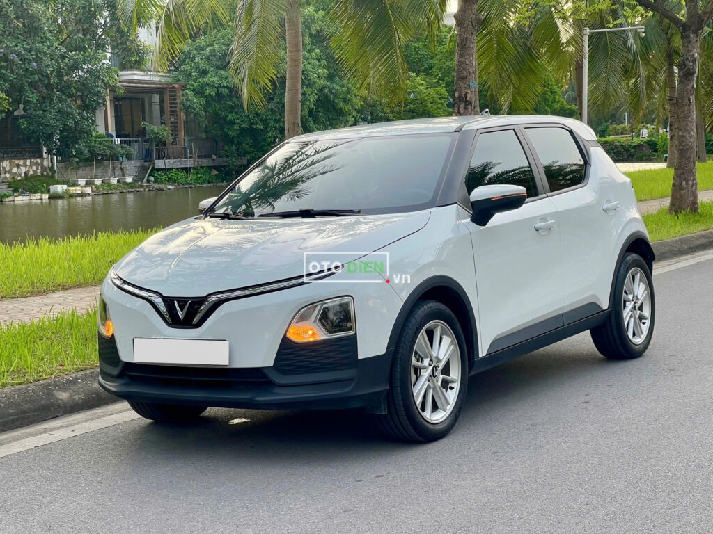 
													VinFast VF5 Plus 2024 mua pin cũ – 30000 km full														