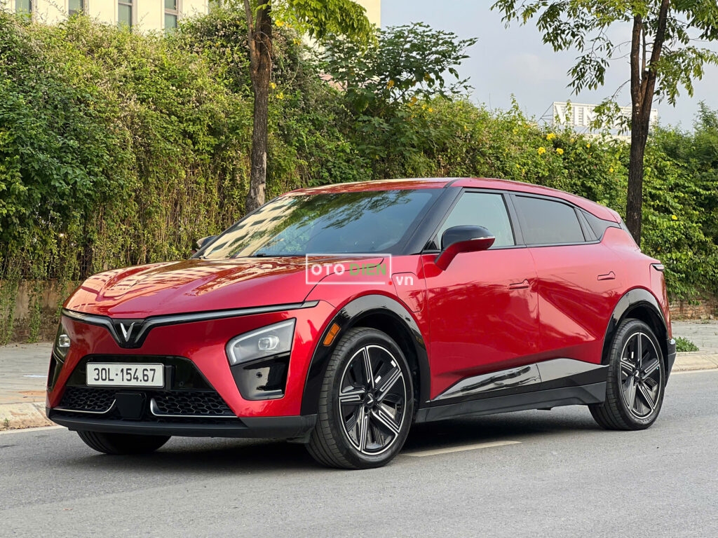 
													VinFast VF7 Plus 2024 mua pin lướt – 5000 km full														