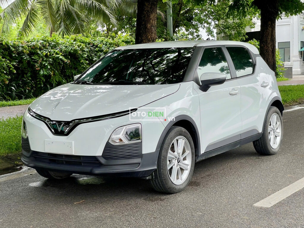 
													VinFast VF5 Plus 2023 mua pin cũ – 17000 km full														