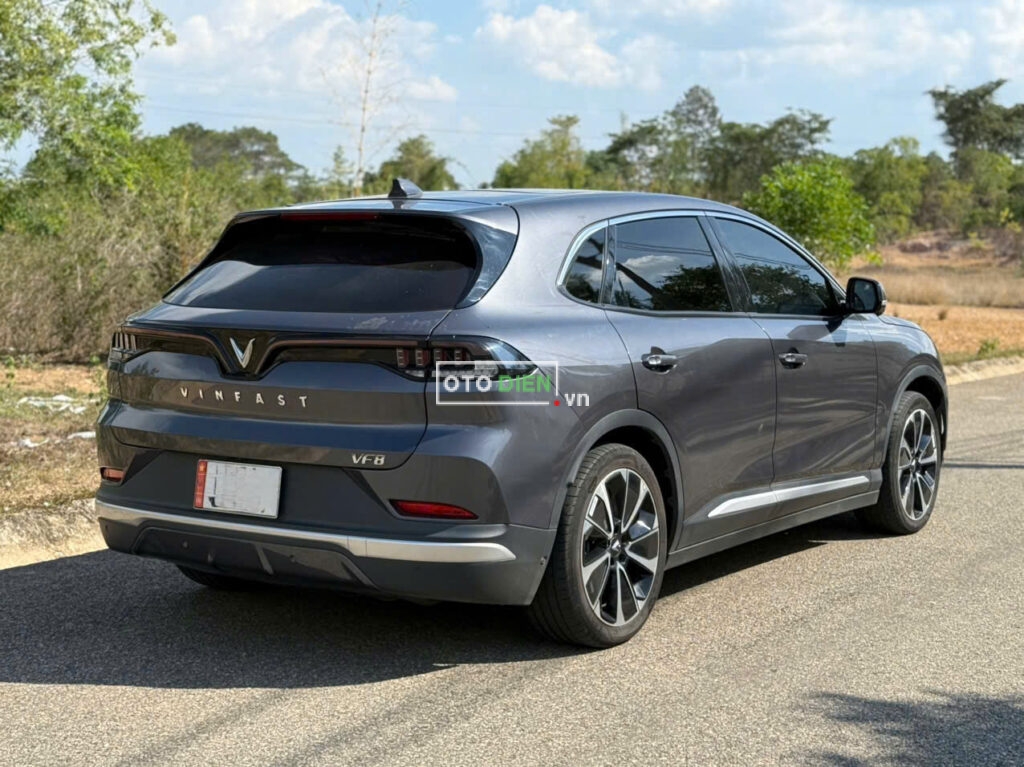 
													VinFast VF8 Plus 2023 thuê pin tp cũ – 27000 km full														