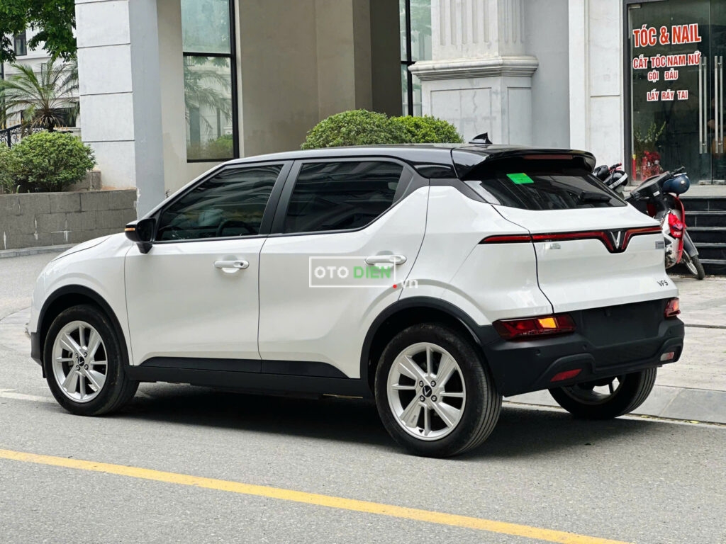 
													VinFast VF5 Plus 2023 mua pin cũ – 40000 km full														