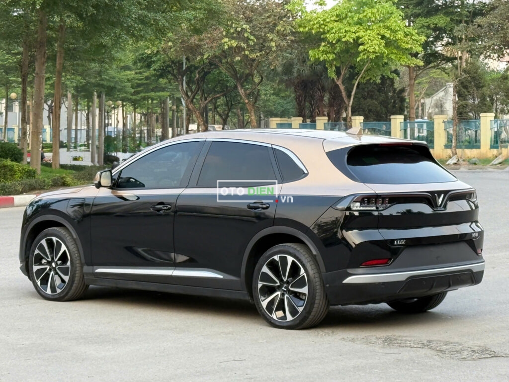 
													VinFast VF8 Plus 2024 mua pin CATL lướt – 500 km full														