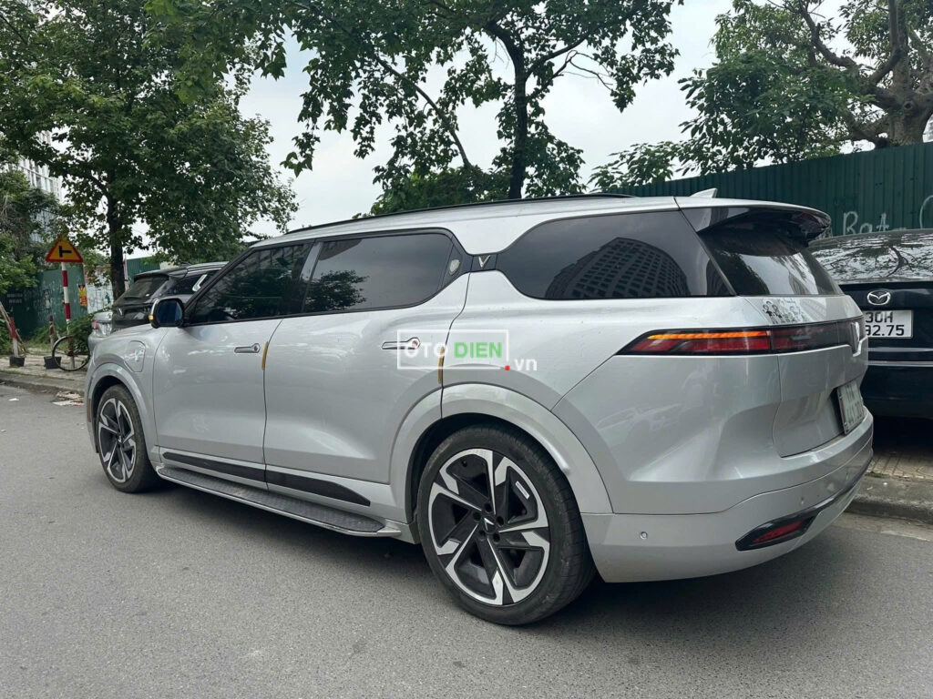 
													VinFast VF9 Plus 2023 thuê pin tp cũ – 64000 km full														