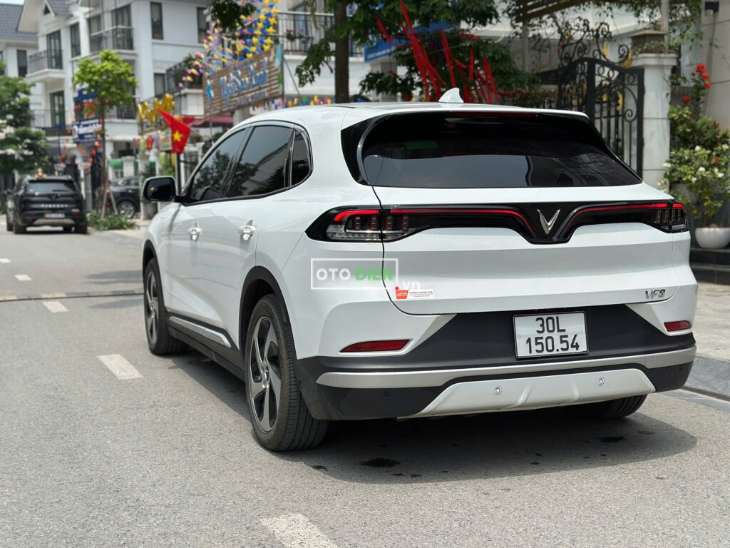 
													VinFast VF8 Eco 2024 mua pin cũ – 19000 km full														