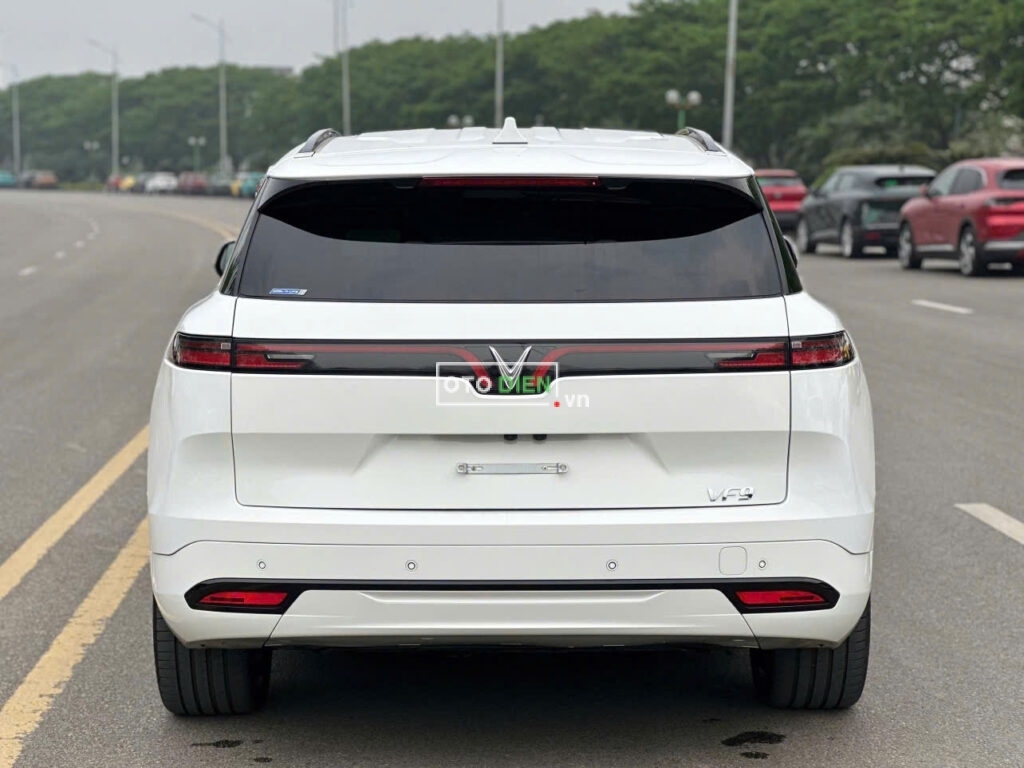 
													VinFast VF9 Plus 2024 mua pin CATL lướt – 3000 km full														