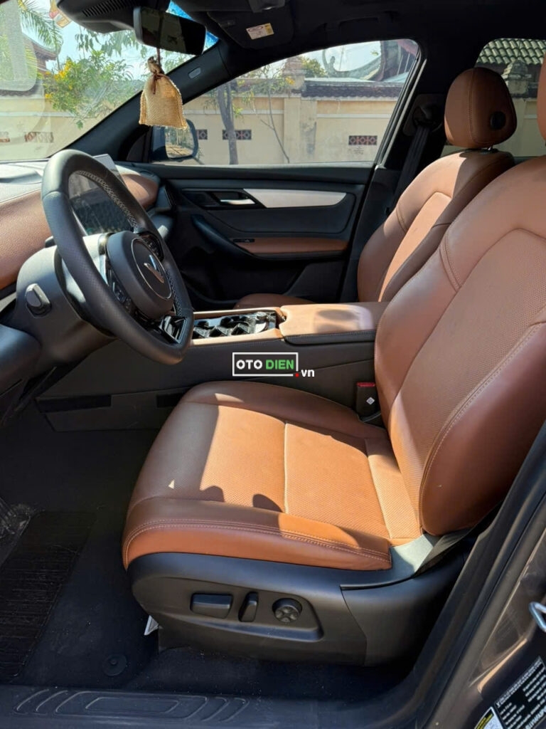 
													VinFast VF8 Plus 2023 thuê pin tp cũ – 27000 km full														
