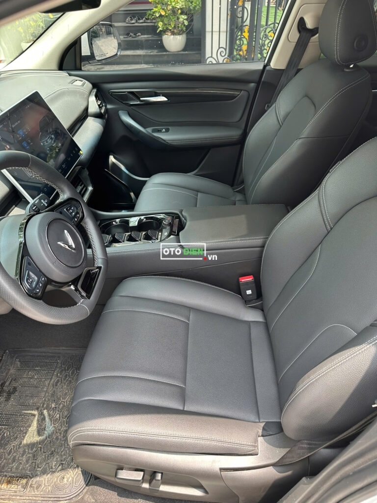 
													VinFast VF8 Eco 2024 mua pin cũ – 19000 km full														