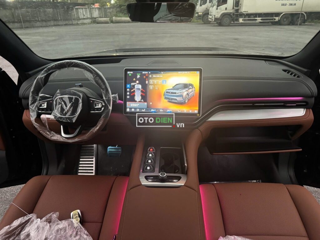 
													Sẵn xe VinFast VF9 Plus 2025 mua pin CATL mới full														
