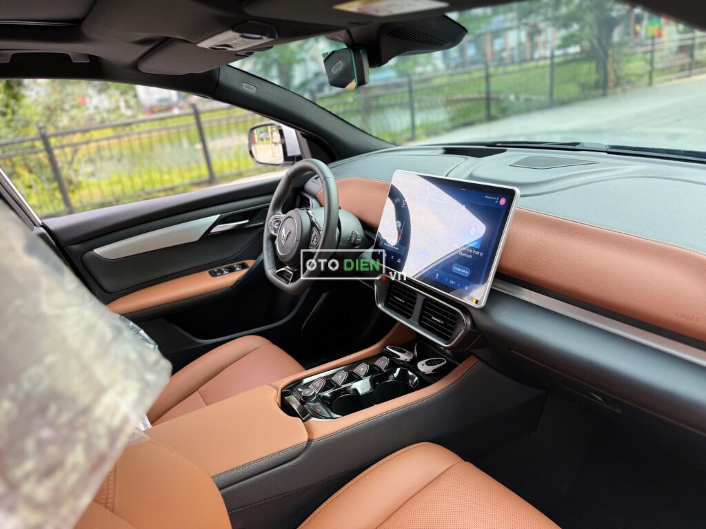 
													VinFast VF8 Plus 2024 mua pin CATL lướt – 300 km full														