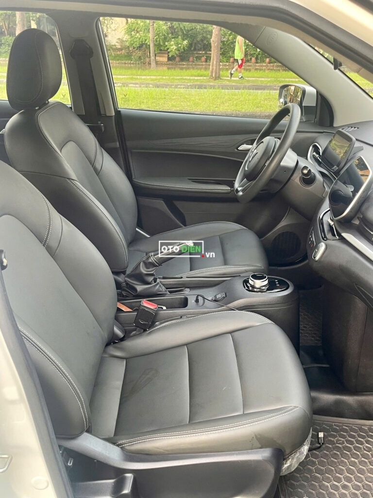 
													VinFast VF5 Plus 2024 mua pin cũ – 30000 km full														