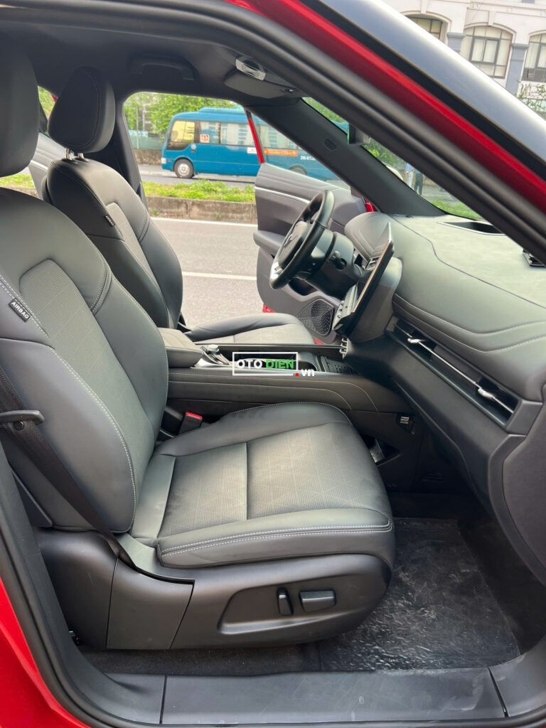 
													VinFast VF7 Plus 2024 mua pin lướt – 5000 km full														
