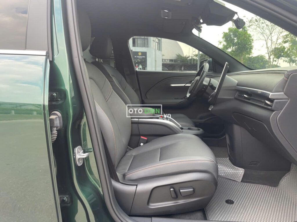 
													VinFast VF6 Plus 2024 mua pin cũ – 28000 km full														