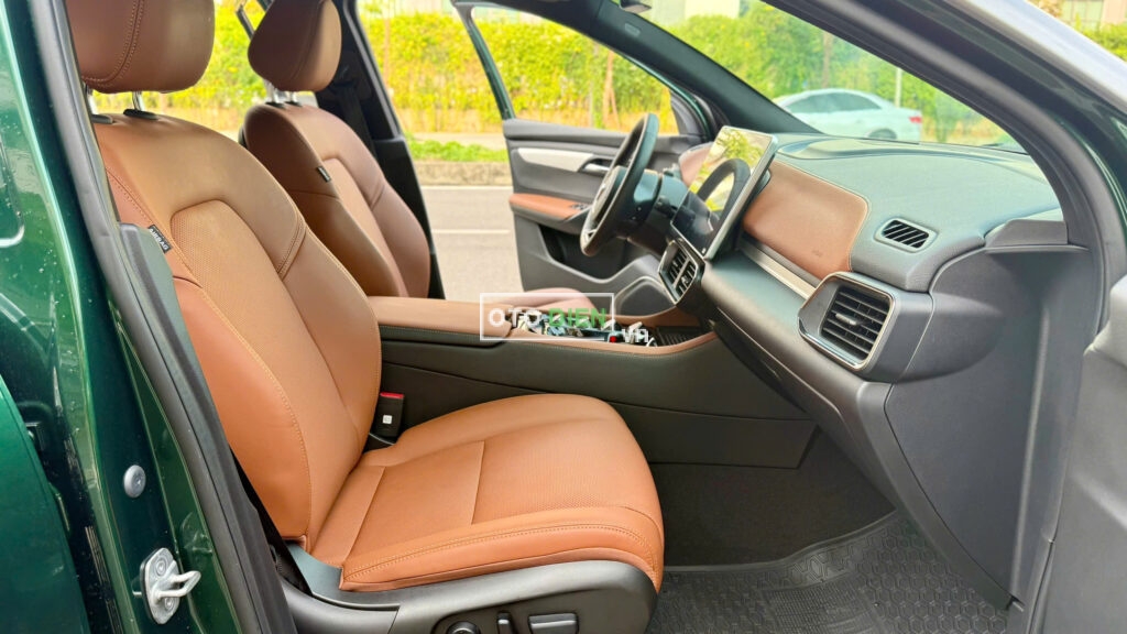 
													VinFast VF8 Plus 2024 mua pin CATL lướt – 7000 km full														