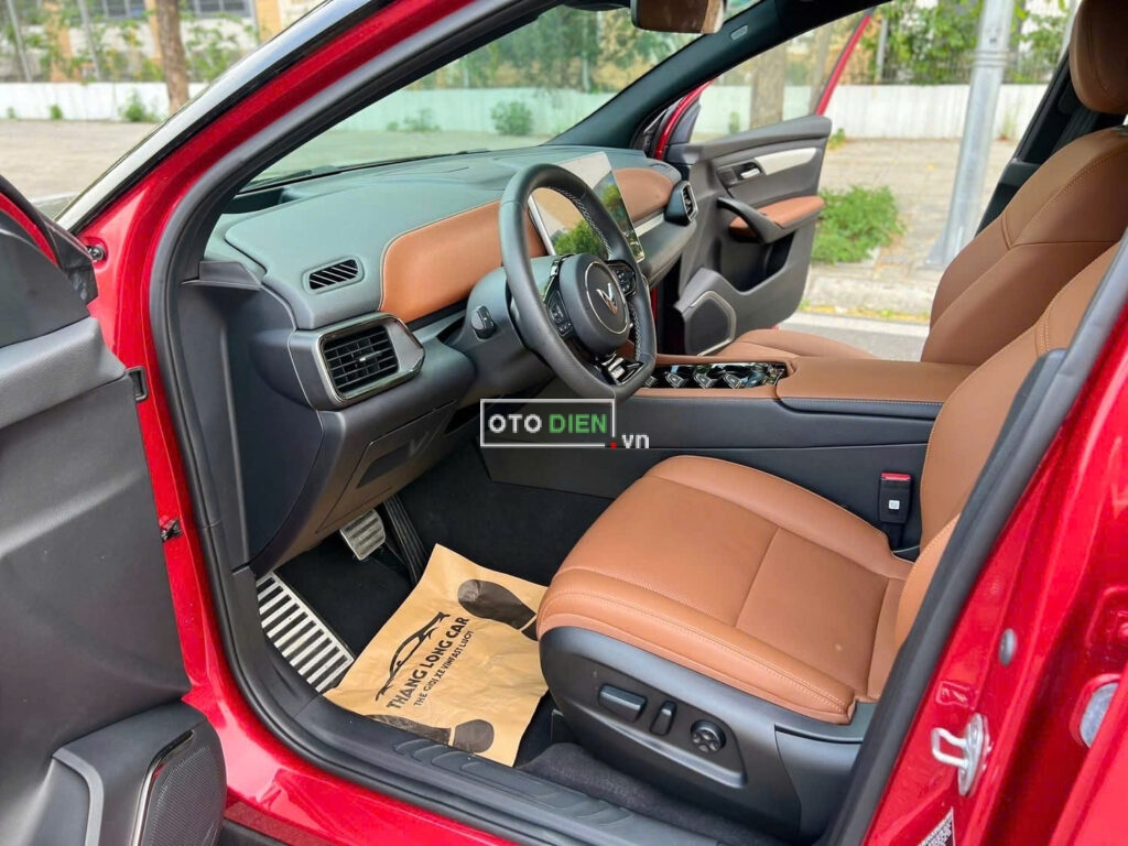 
													VinFast VF8 Plus 2024 mua pin CATL lướt – 200 km full														