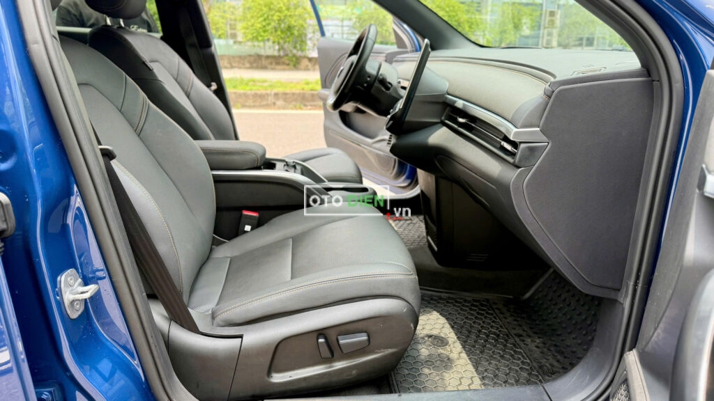 
													VinFast VF6 Plus 2024 mua pin cũ – 30000 km full														